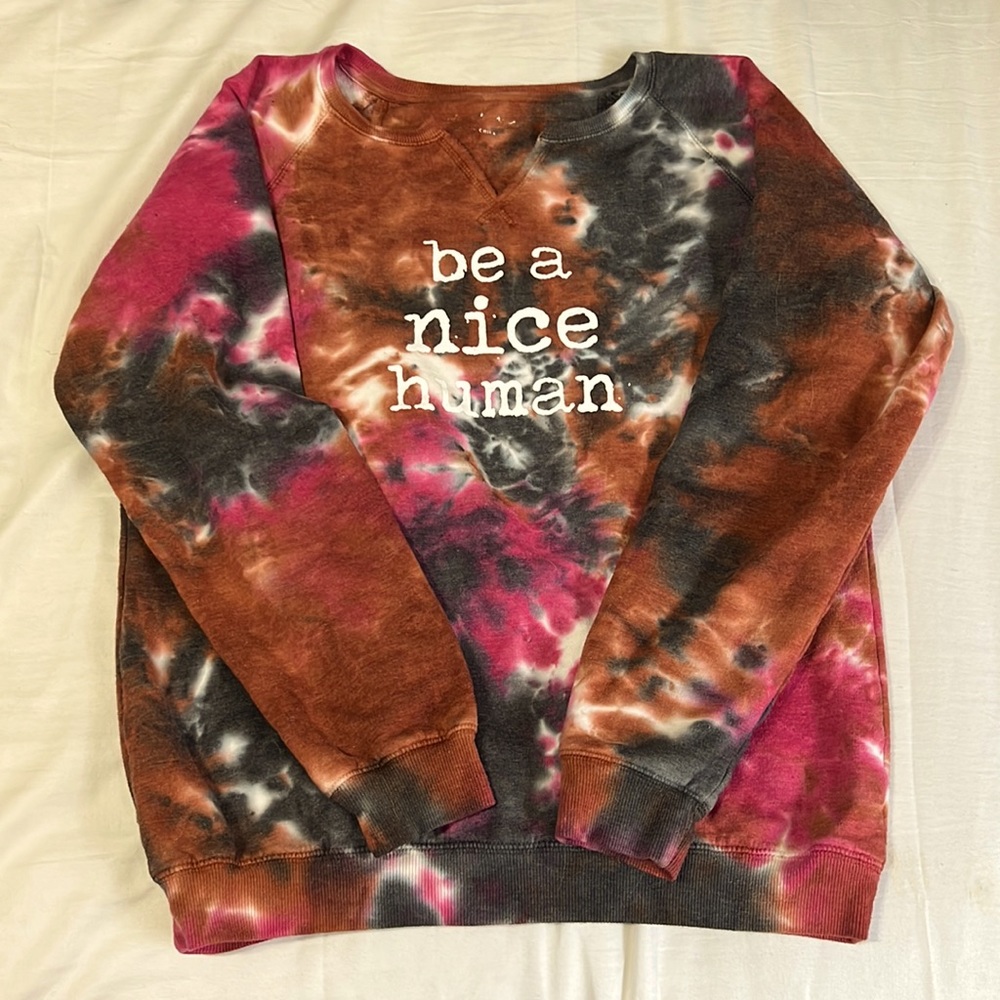 Tie dye graphic crew neck